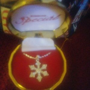 Snowflake necklace